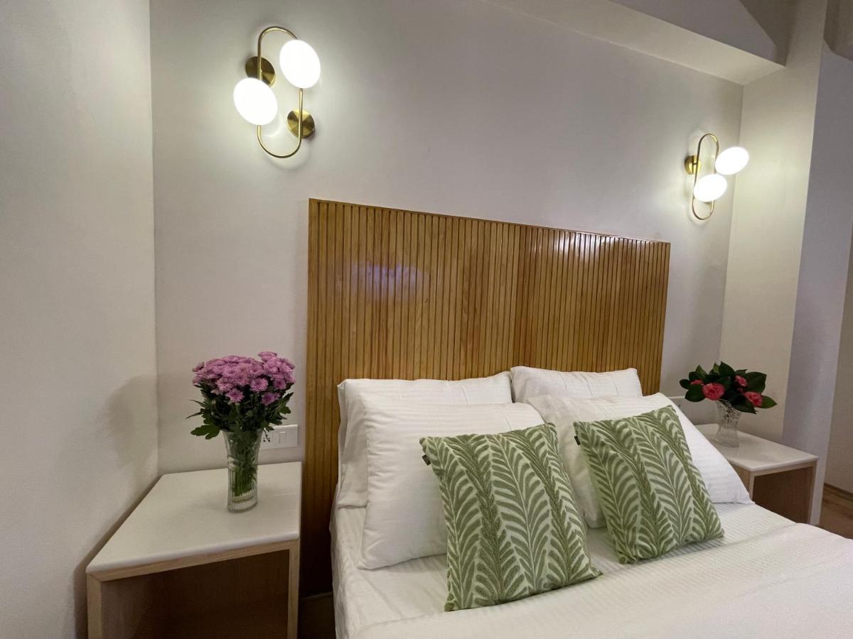 Hotel Pegasus Crown Shillong Esterno foto